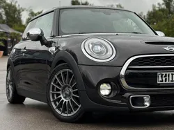 Braun Gebraucht 2014 Mini Cooper SD Kleinwagen | 18.900 €