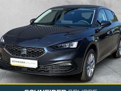 Grau Neu 2025 Seat Leon Limousine | 32.950 € (Etwas zu teuer)