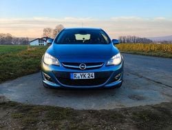 Blau Gebraucht 2014 Opel Astra Sport Limousine | 4.800 € (Guter Preis)