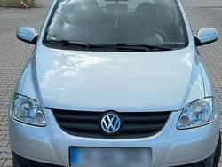 Silber Gebraucht 2009 VW Fox Kleinwagen | 6.000 €
