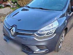 Grau Gebraucht 2017 Renault Clio IV LIMITED Kleinwagen | 7.800 € (Guter Preis)