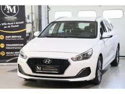 Polar white Gebraucht 2019 Hyundai i30 Trend Kombi | 11.499 € (Guter Preis)