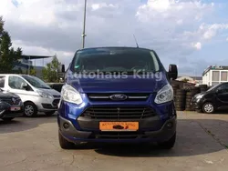 Blau Gebraucht 2015 Ford Tourneo Custom Van / Kleinbus | 25.800 €