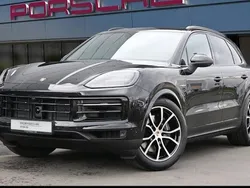 Schwarz Gebraucht 2025 Porsche Cayenne SUV | 123.888 € (Superpreis)