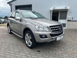 Silber Gebraucht 2009 Mercedes ML320 SUV | 9.990 € (Etwas zu teuer)