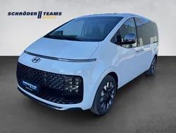 Creamy white Neu 2025 Hyundai Staria Signature Van | 56.990 €