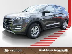 Moon rock / met Gebraucht 2017 Hyundai Tucson Trend SUV | 13.990 € (Fairer Preis)
