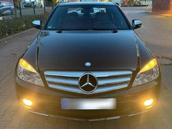 Schwarz Gebraucht 2008 Mercedes C180 Avantgarde Limousine | 9.000 €