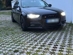 Schwarz Gebraucht 2012 Audi A4 Kombi | 8.890 € (Fairer Preis)