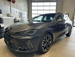Magnetic grau Gebraucht 2025 Cupra Leon Kombi | 28.900 € (Guter Preis)