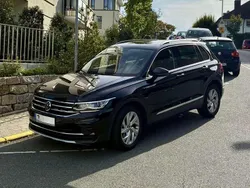Schwarz Gebraucht 2023 VW Tiguan Elegance SUV | 28.950 € (Guter Preis)