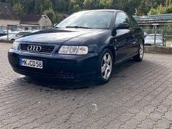 Blau Gebraucht 1999 Audi A3 Performance Limousine | 2.750 € (Etwas zu teuer)