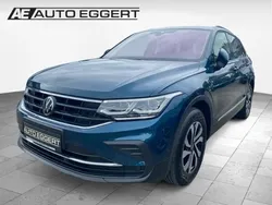 Blau Gebraucht 2022 VW Tiguan Active SUV | 26.990 € (Guter Preis)
