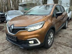 Atacamaorange Gebraucht 2019 Renault Captur LIMITED SUV | 10.950 €