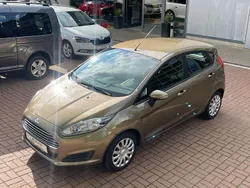 Braun Gebraucht 2014 Ford Fiesta Trend Kleinwagen | 6.500 € (Fairer Preis)