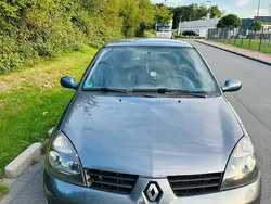 Grau Gebraucht 2009 Renault Clio II Campus Kleinwagen | 2.550 € (Fairer Preis)