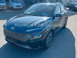 Dark knight / mic Gebraucht 2022 Hyundai Kona Trend SUV | 23.200 € (Etwas zu teuer)