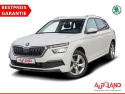 Weiß Gebraucht 2020 Skoda Kamiq Style SUV | 18.950 € (Etwas zu teuer)