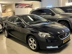 Blau Gebraucht 2015 Volvo V40 Kombi | 5.850 € (Superpreis)