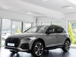 Grau Gebraucht 2023 Audi Q5 Competition SUV | 47.000 € (Teuer)