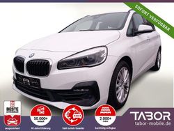 Weiss Gebraucht 2019 BMW 218 Active Tourer Sport Line Van / Kleinbus | 18.788 € (Fairer Preis)