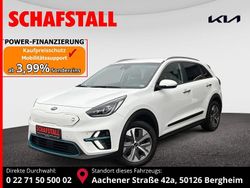 Weiss ((ud) schneeweiß) Gebraucht 2021 Kia e-Niro Spirit SUV | 17.479 € (Fairer Preis)