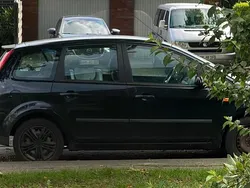 Schwarz Gebraucht 2005 Ford C-MAX Van / Kleinbus | 500 € (Fairer Preis)