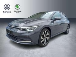 Grau Gebraucht 2024 VW Golf VIII Style Limousine | 27.770 € (Superpreis)