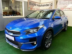 Blau ((b3l) blue flame met.) (metallic) Gebraucht 2020 Kia XCeed SUV | 18.950 € (Guter Preis)