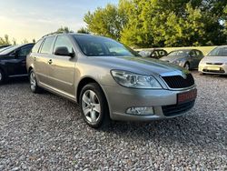 Beige Gebraucht 2012 Skoda Octavia Ambiente Kombi | 6.990 € (Guter Preis)