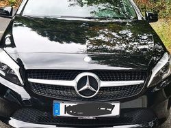 Schwarz Gebraucht 2016 Mercedes A200 Urban Limousine | 14.000 € (Superpreis)