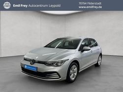 Silber Gebraucht 2024 VW Golf VIII Life Limousine | 25.890 € (Fairer Preis)