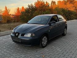 Grau Gebraucht 2005 Seat Ibiza Reference Limousine | 1.290 € (Fairer Preis)