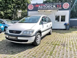 Weiß Gebraucht 2002 Opel Zafira Van / Kleinbus | 1.950 € (Fairer Preis)