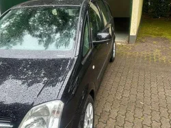 Schwarz Gebraucht 2005 Opel Meriva Enjoy Van / Kleinbus | 3.200 € (Fairer Preis)