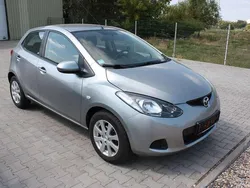 Plutossilber metallic Gebraucht 2009 Mazda 2 Independence Kleinwagen | 4.900 € (Fairer Preis)