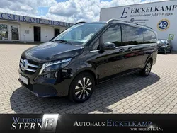 Schwarz Gebraucht 2023 Mercedes V300 Avantgarde Van / Kleinbus | 58.490 € (Superpreis)