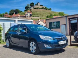 Blau Gebraucht 2011 Opel Astra Design Edition Kombi | 4.890 € (Fairer Preis)