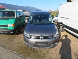 Grau Gebraucht 2015 VW Caddy Highline Van / Kleinbus | 11.900 € (Fairer Preis)