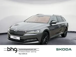 Grau Gebraucht 2023 Skoda Superb Style Kombi | 35.430 € (Fairer Preis)