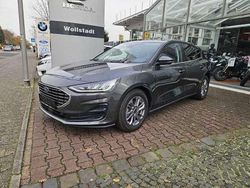 Grau Gebraucht 2023 Ford Focus | 19.990 €