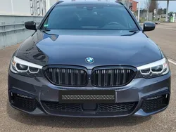 Grau Gebraucht 2019 BMW 520 M Sport Kombi | 31.000 € (Teuer)