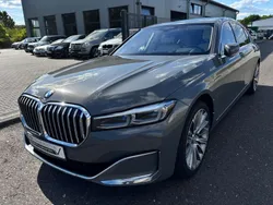Grau Gebraucht 2020 BMW 745e Executive Limousine | 46.500 € (Fairer Preis)