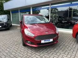 Rot Gebraucht 2017 Ford S-MAX Trend Van / Kleinbus | 13.750 € (Guter Preis)