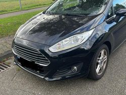 Schwarz Gebraucht 2014 Ford Fiesta Titanium Kleinwagen | 7.350 € (Fairer Preis)