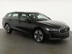 Onyx schwarz metallic (metallic) Gebraucht 2024 Skoda Superb Selection Kombi | 41.495 € (Superpreis)