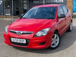 Shine red Gebraucht 2009 Hyundai i30 Edition+ Kleinwagen | 3.500 € (Etwas zu teuer)