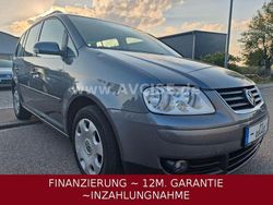 Grau Gebraucht 2004 VW Touran Van / Kleinbus | 4.995 € (Teuer)