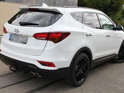 Weiß Gebraucht 2017 Hyundai Santa Fe Premium SUV | 23.690 € (Fairer Preis)