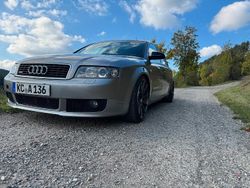 Silber Gebraucht 2004 Audi A4 Limousine | 3.800 €